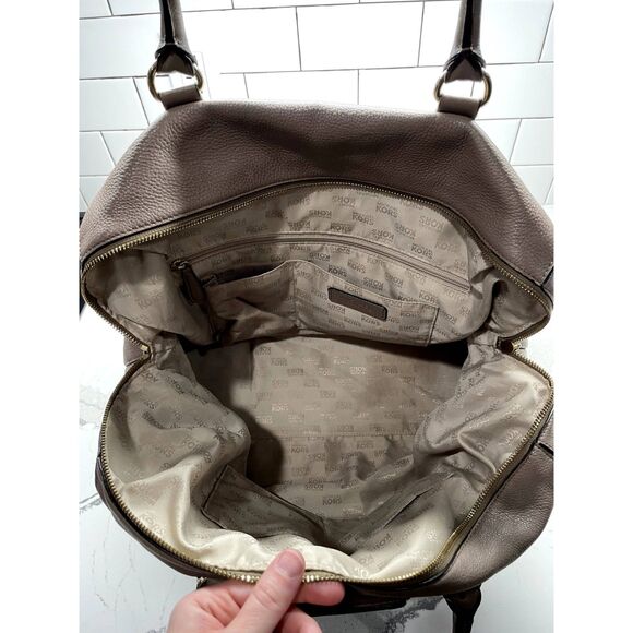 Michael Kors Luggage Hamilton Weekender Duffle, Beige Taupe - Picture 10 of 16